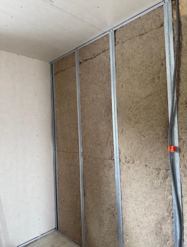 Isolation de mur intérieur par Instantbat